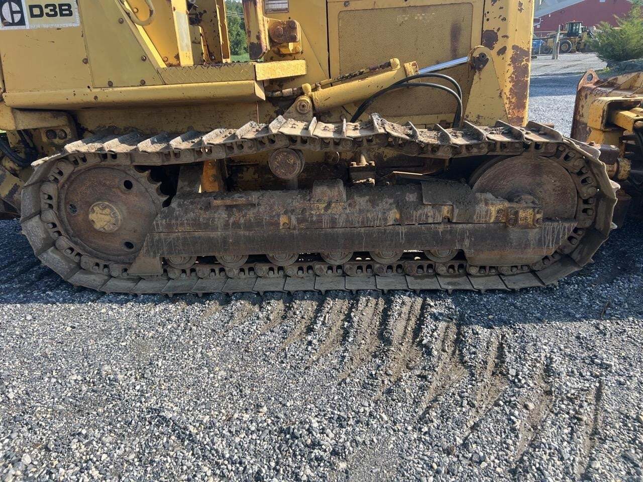 1984 Caterpillar D3B Dozer