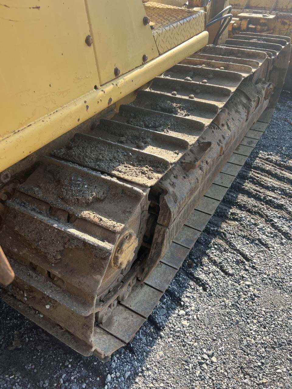 1984 Caterpillar D3B Dozer