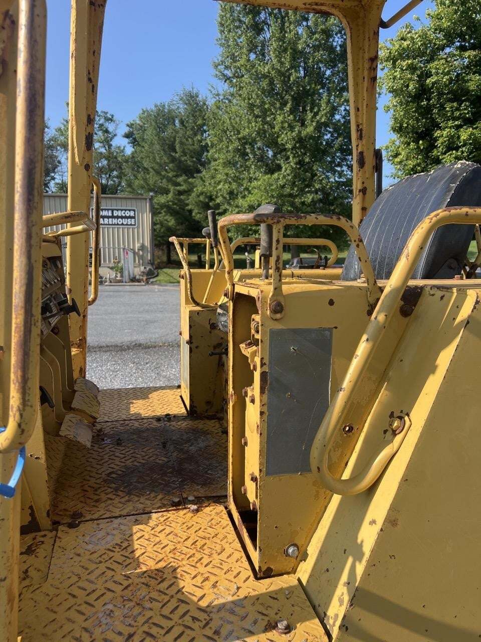 1984 Caterpillar D3B Dozer