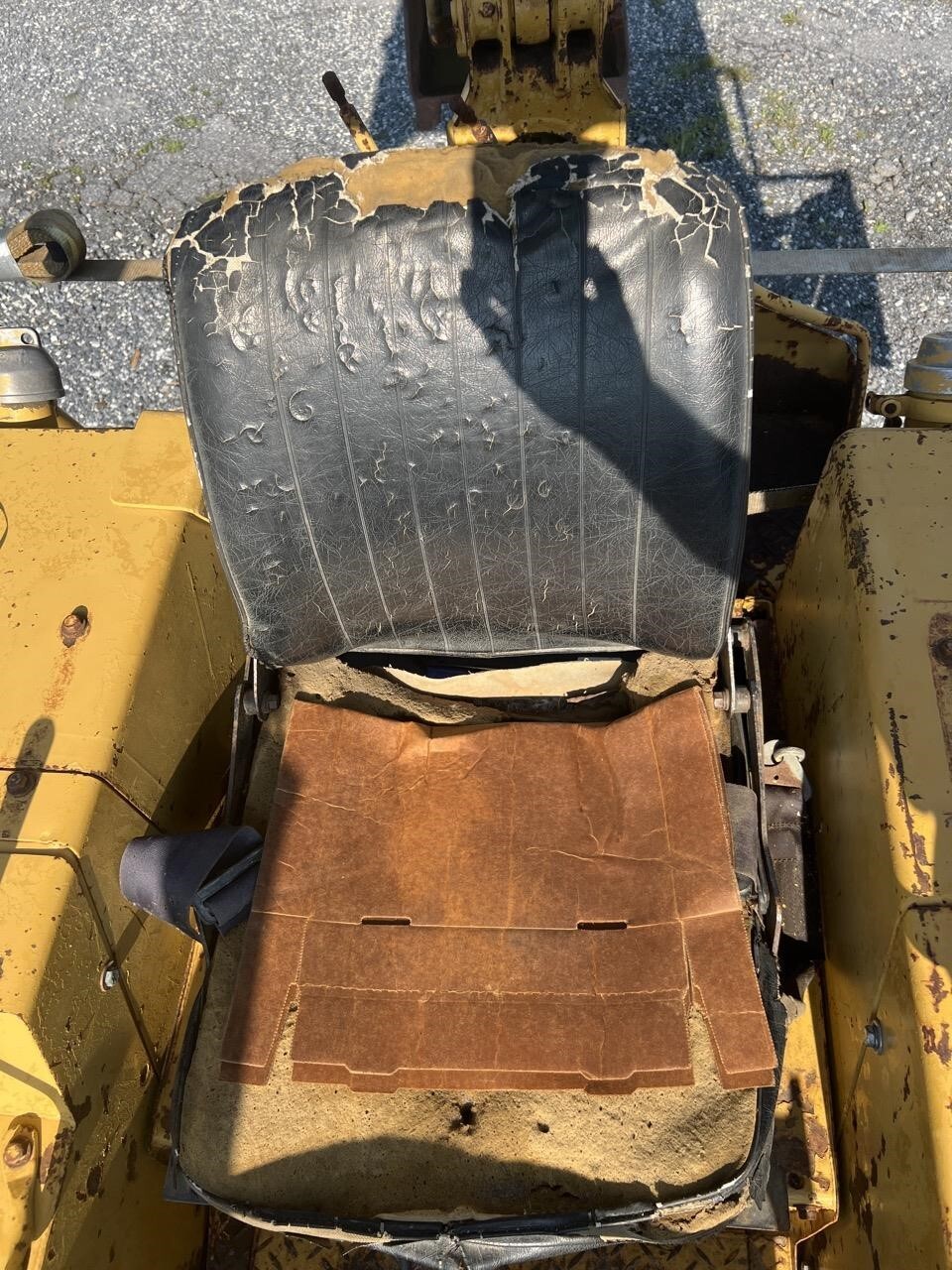 1984 Caterpillar D3B Dozer