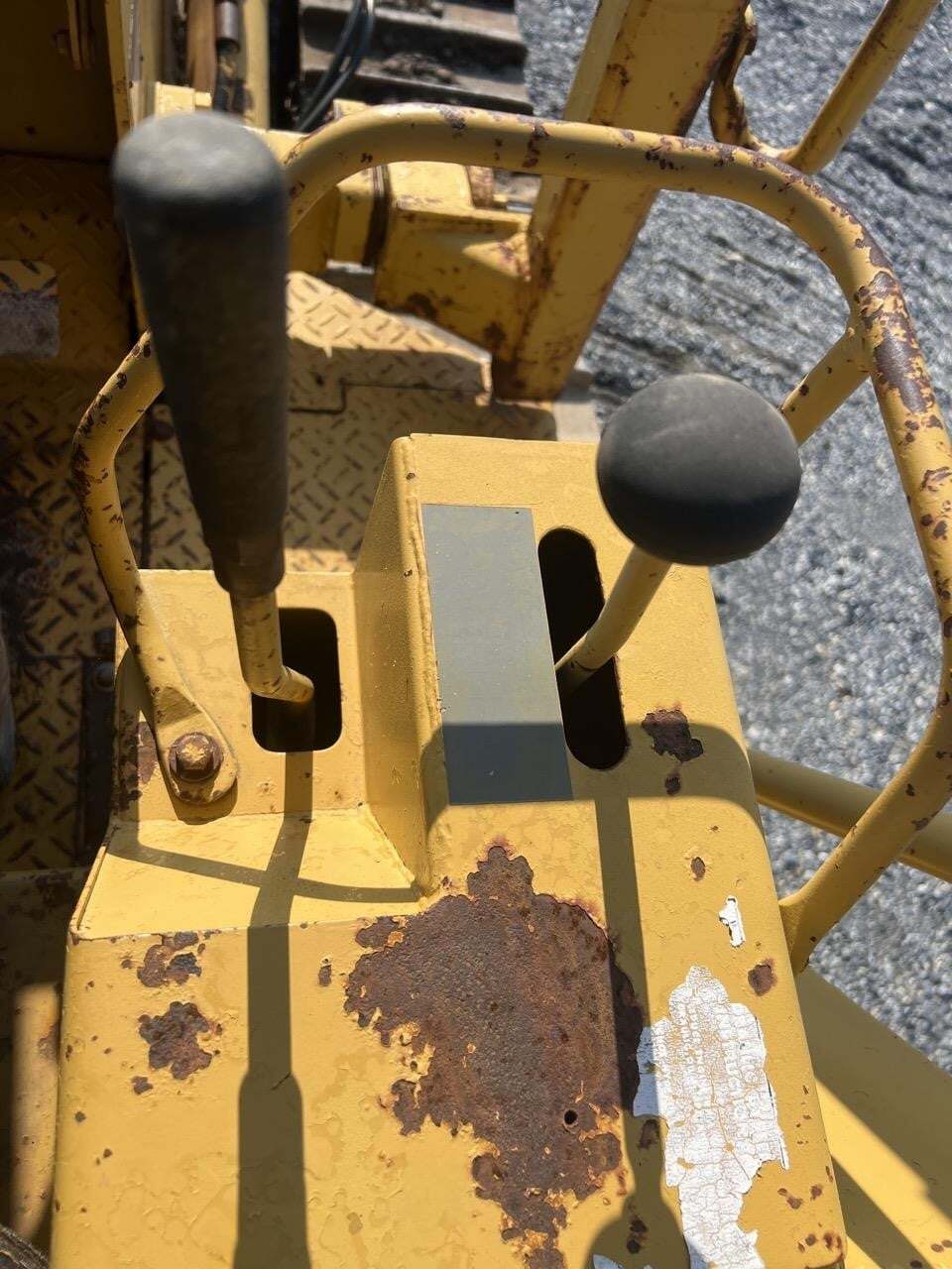 1984 Caterpillar D3B Dozer