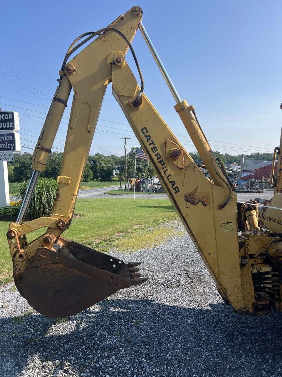 1984 Caterpillar D3B Dozer