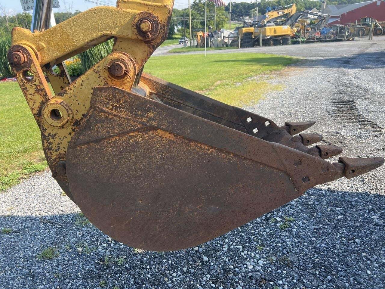 1984 Caterpillar D3B Dozer