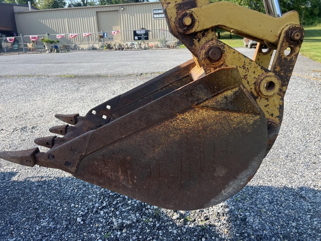 1984 Caterpillar D3B Dozer