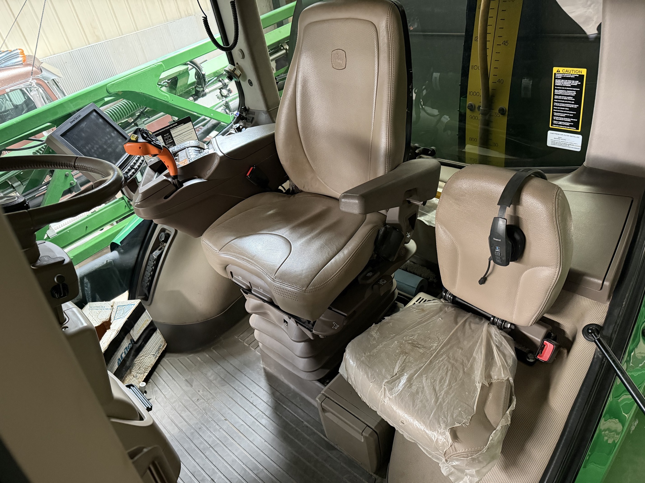 2020 John Deere R4060 Self-Propelled Sprayer