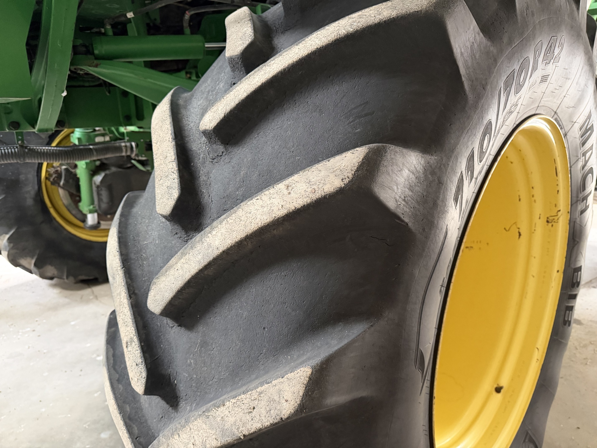 2020 John Deere R4060 Self-Propelled Sprayer