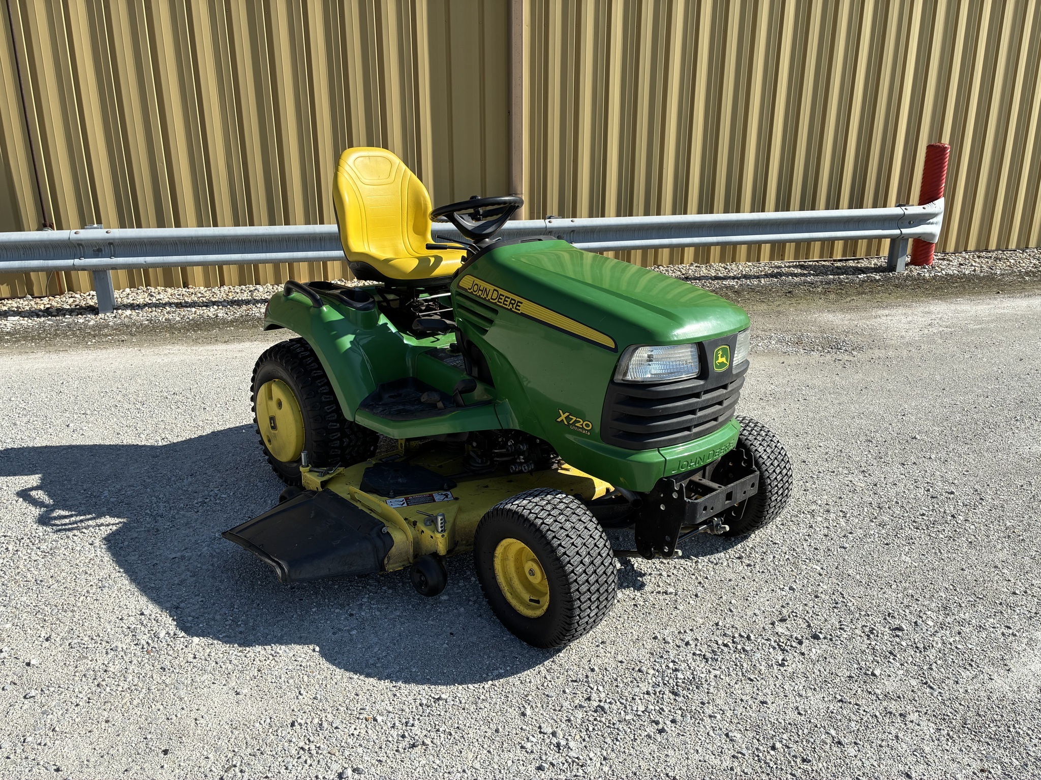 2012 John Deere X720 Lawn Mower