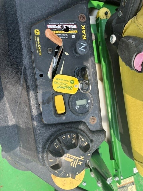 2021 John Deere Z740R Lawn Mower