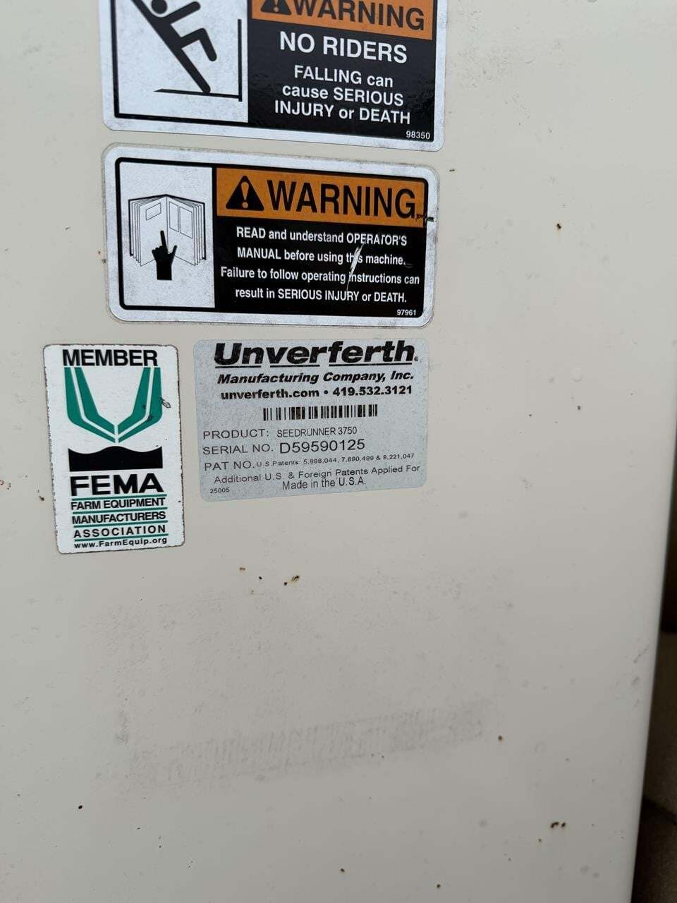  Unverferth 3750 Seed Tender
