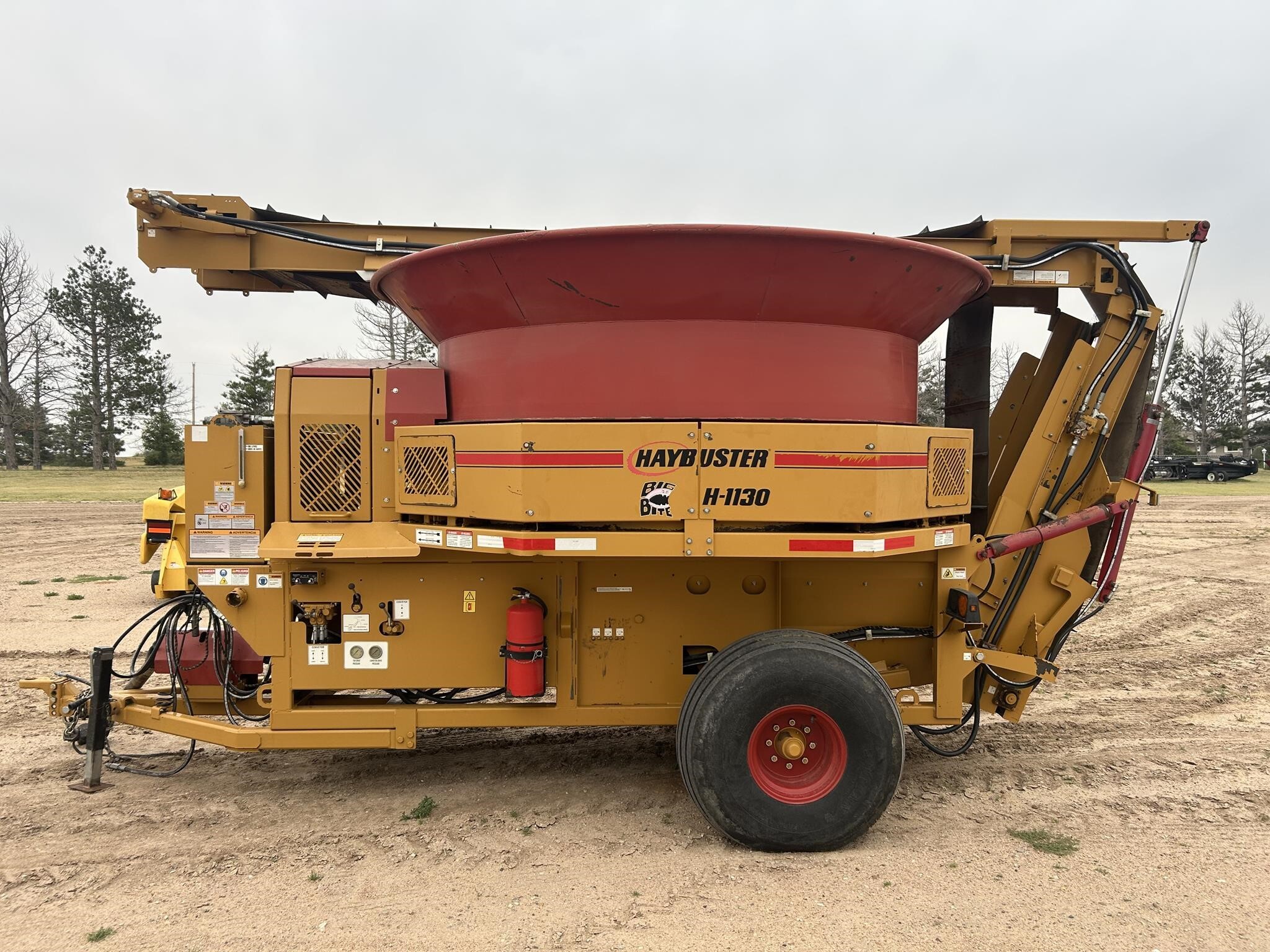 2017 Haybuster H1130 Grinders and Mixer