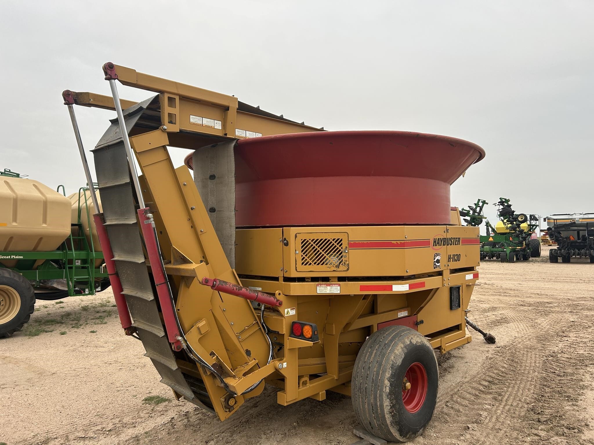 2017 Haybuster H1130 Grinders and Mixer