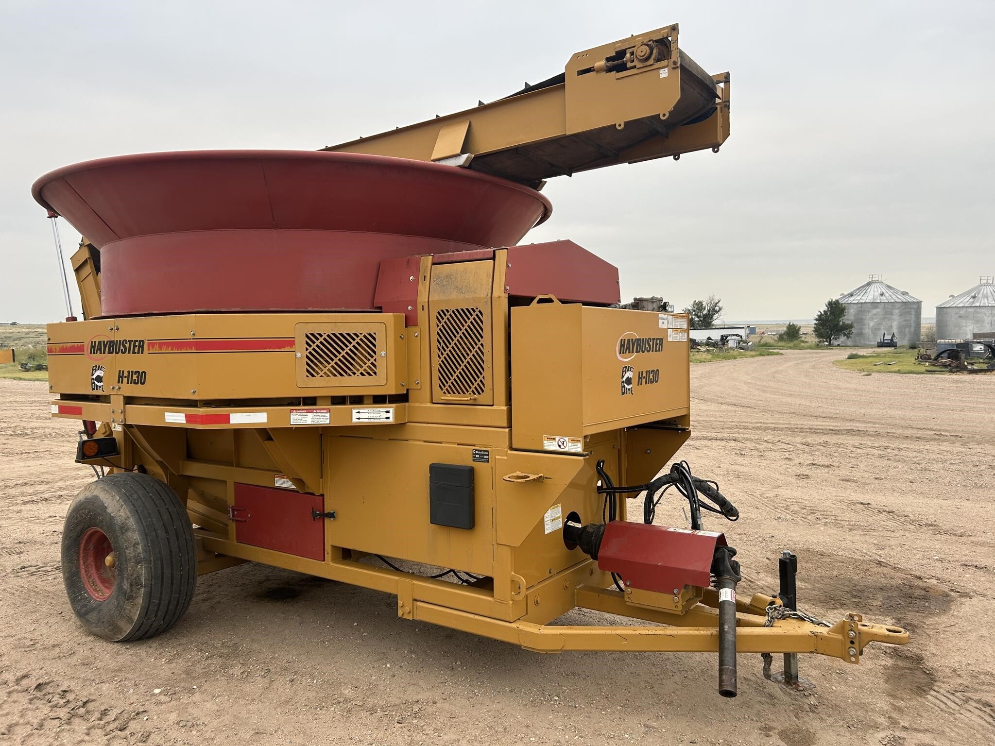 2017 Haybuster H1130 Grinders and Mixer