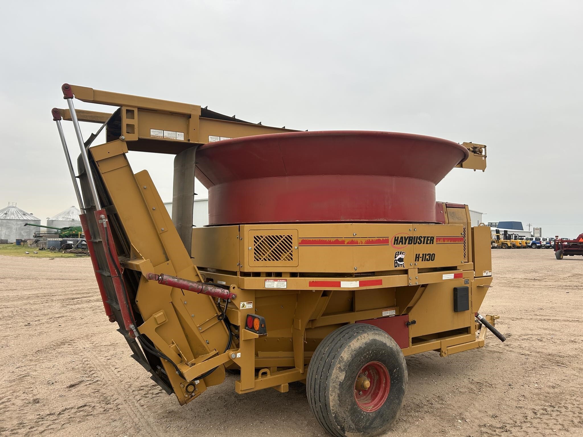 2017 Haybuster H1130 Grinders and Mixer