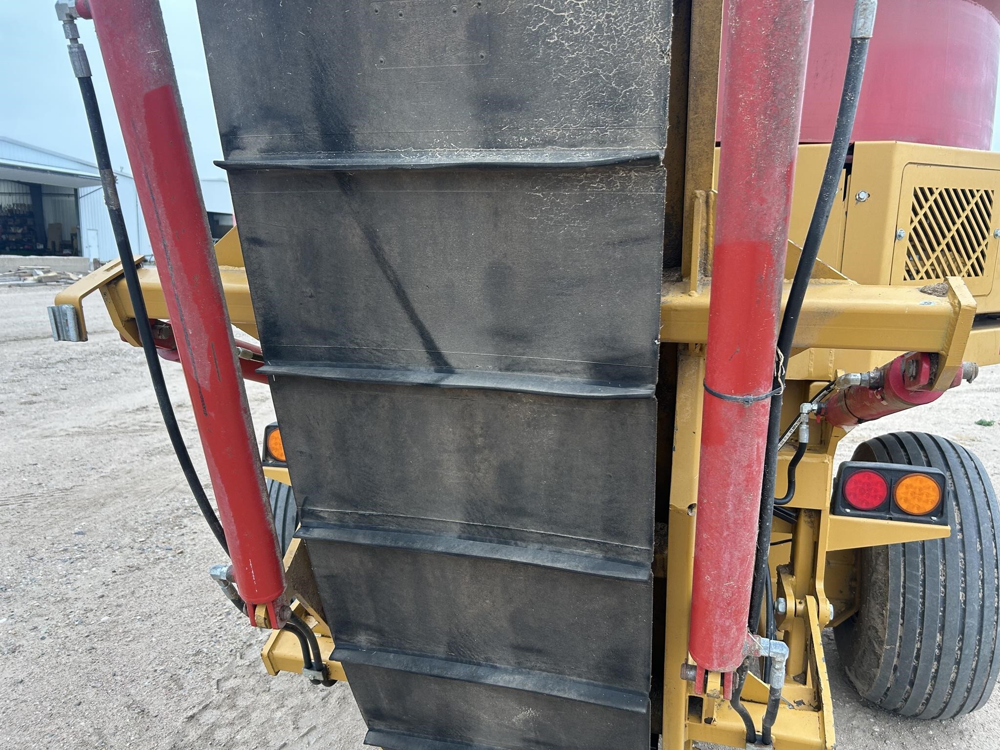 2017 Haybuster H1130 Grinders and Mixer