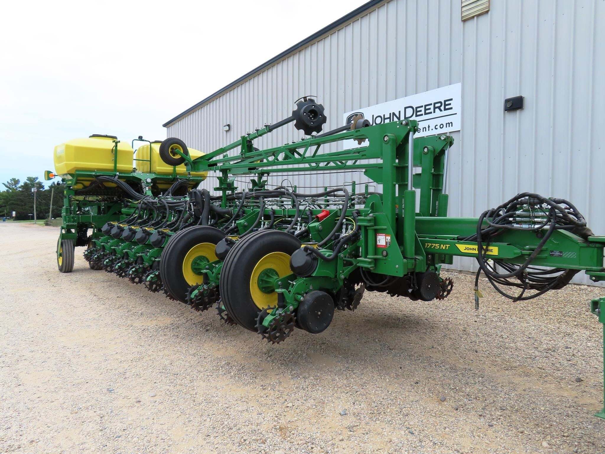 2024 John Deere 1775NT Planter
