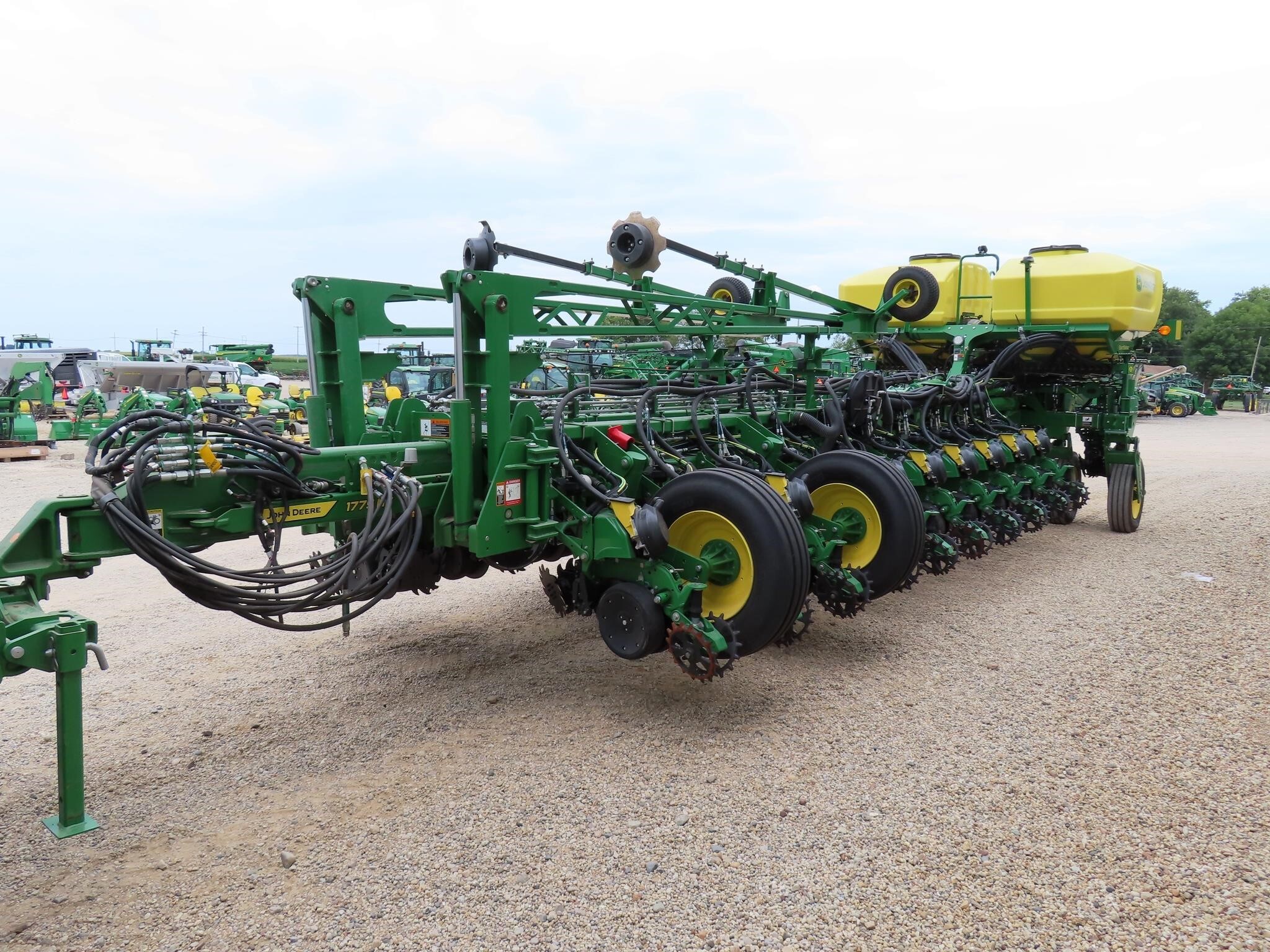 2024 John Deere 1775NT Planter