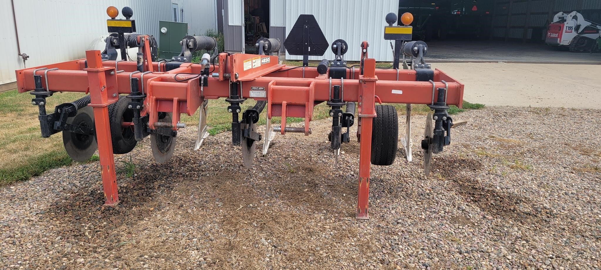 2002 Krause 4830-530R In-Line Ripper