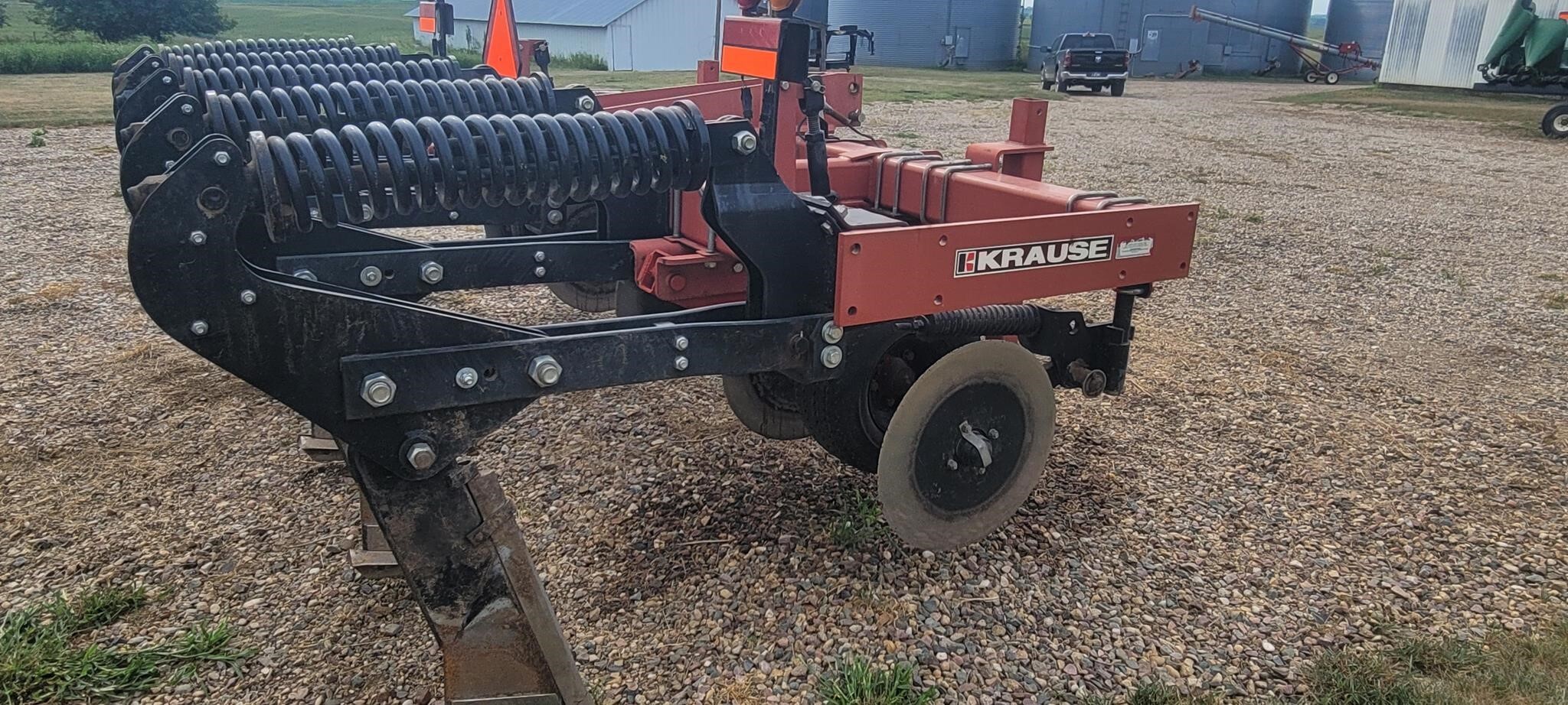 2002 Krause 4830-530R In-Line Ripper