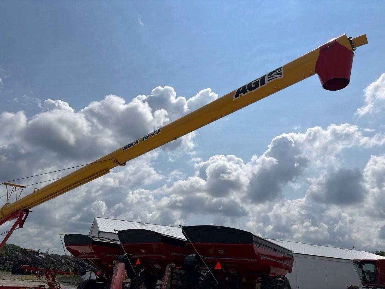 2021 Westfield MKX10-73 Augers and Conveyor