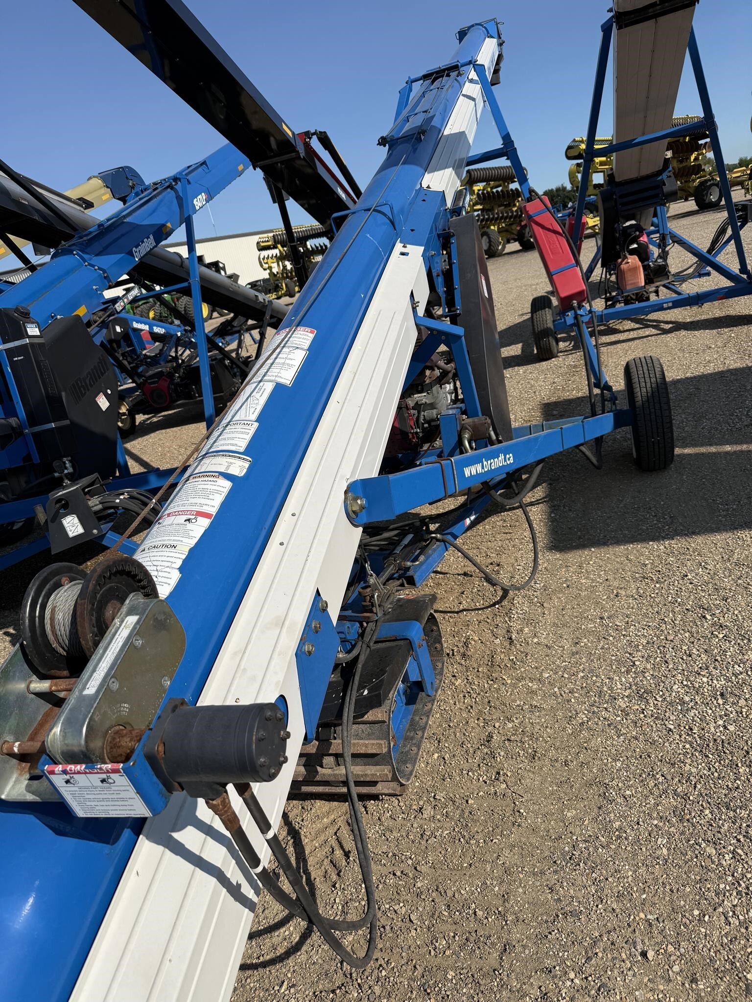2005 Brandt 1545LP Augers and Conveyor