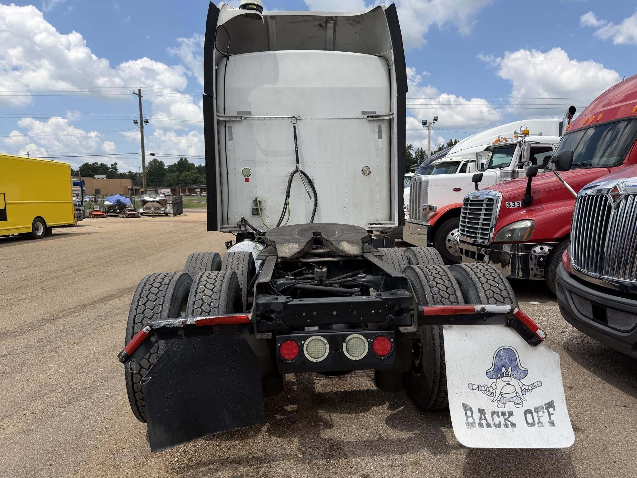 2013 Kenworth T660 Semi Trucks/Trailer