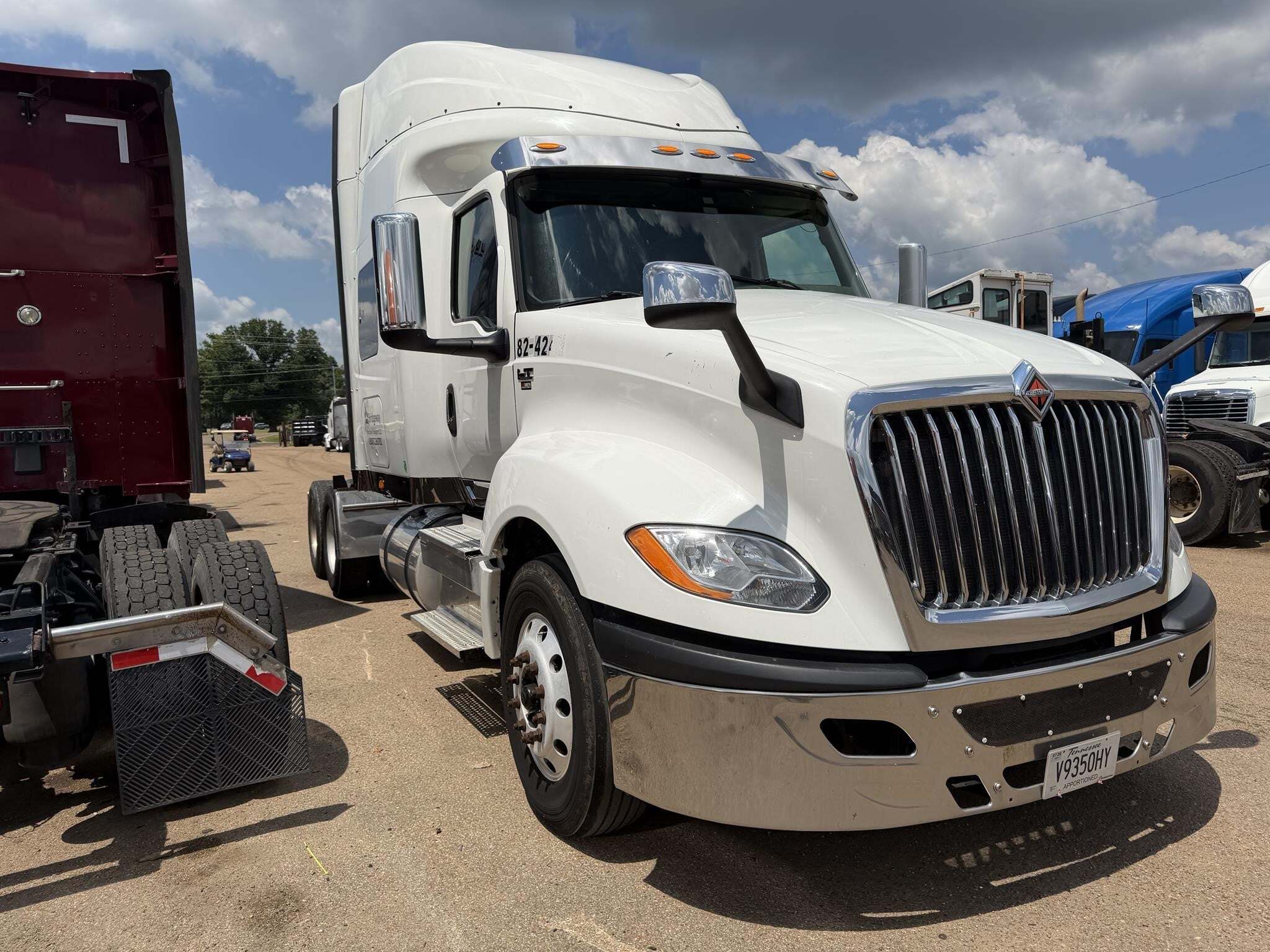 2020 International LT Semi Trucks/Trailer