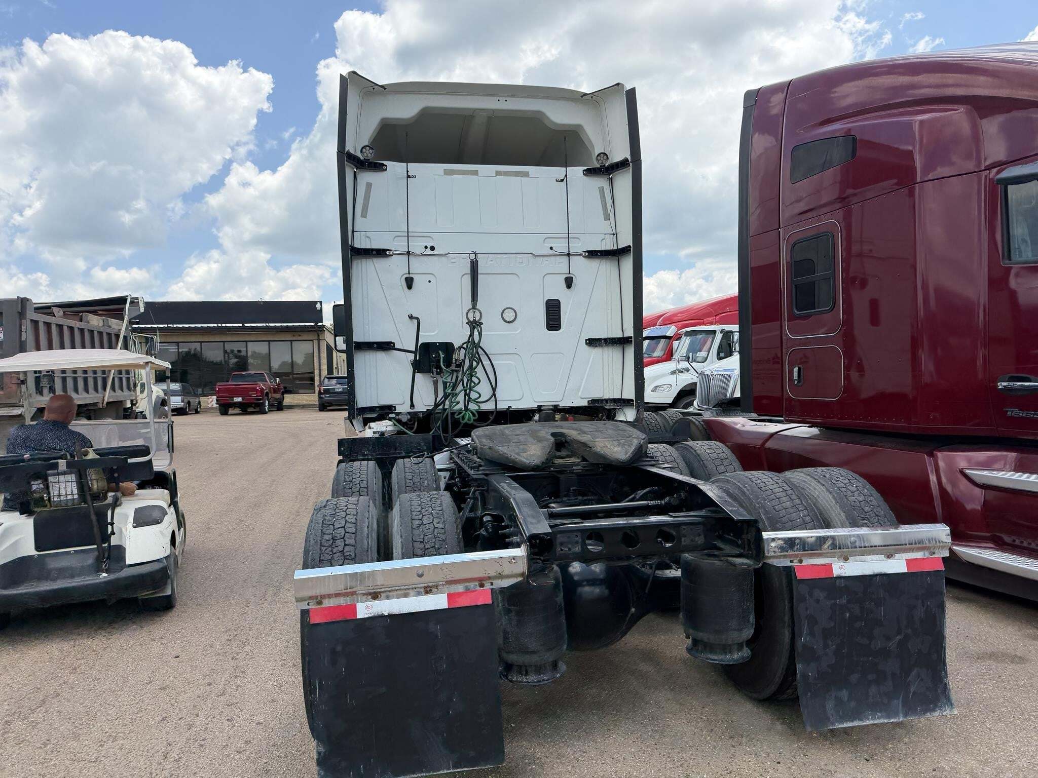 2020 International LT Semi Trucks/Trailer