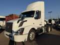 2017 Volvo VNL64T300 Semi Trucks/Trailer