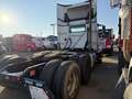 2017 Volvo VNL64T300 Semi Trucks/Trailer