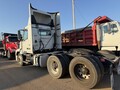2017 Volvo VNL64T300 Semi Trucks/Trailer