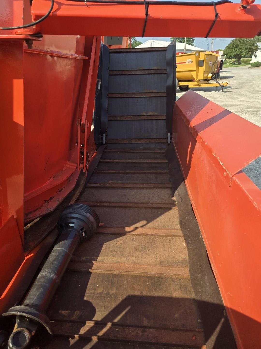 2012 Kuhn Knight 5156 Grinders and Mixer