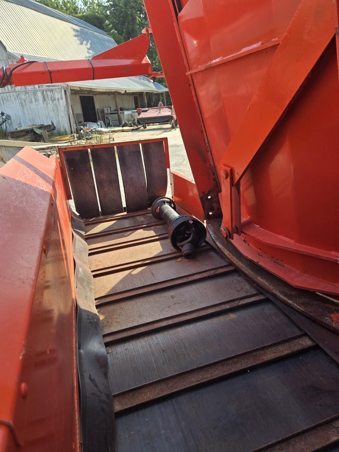 2012 Kuhn Knight 5156 Grinders and Mixer