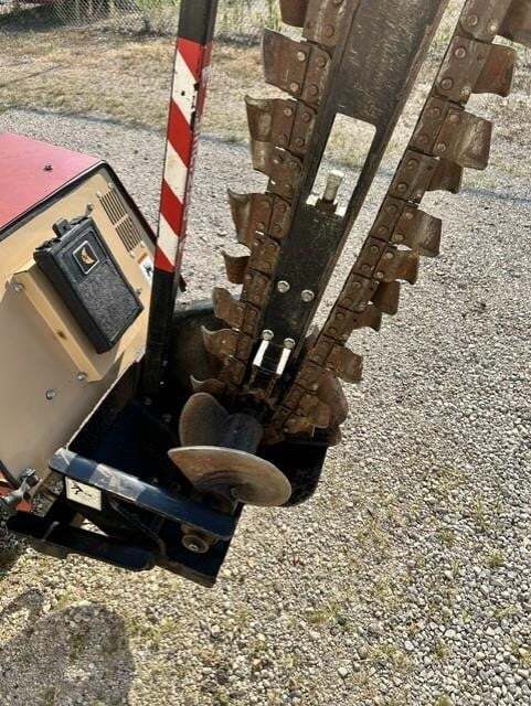 2003 Ditch Witch 410SX Trencher