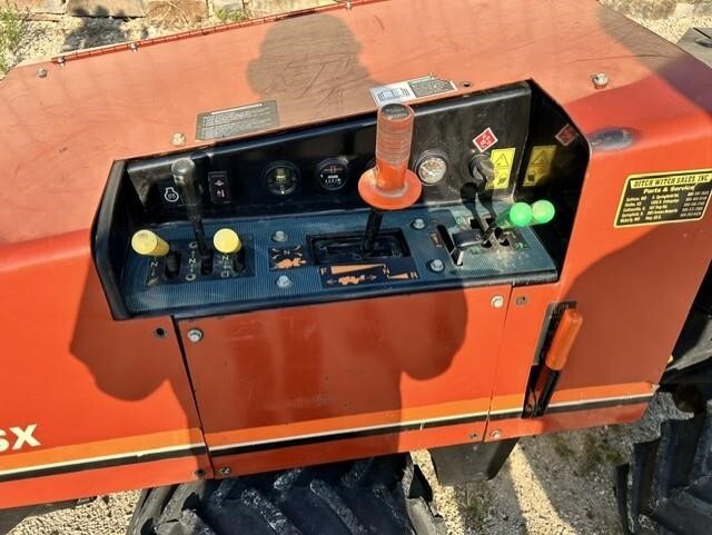 2003 Ditch Witch 410SX Trencher