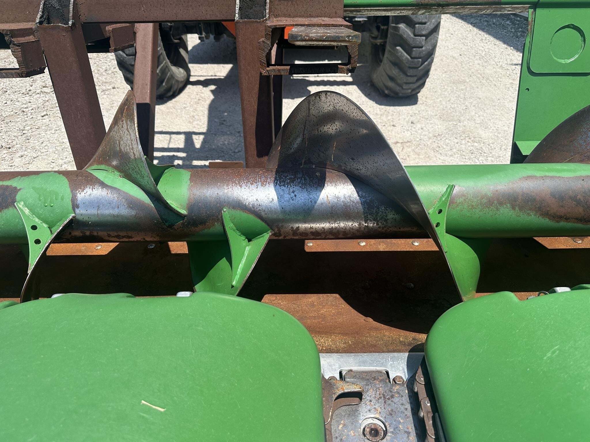 2014 John Deere 606C Corn Head