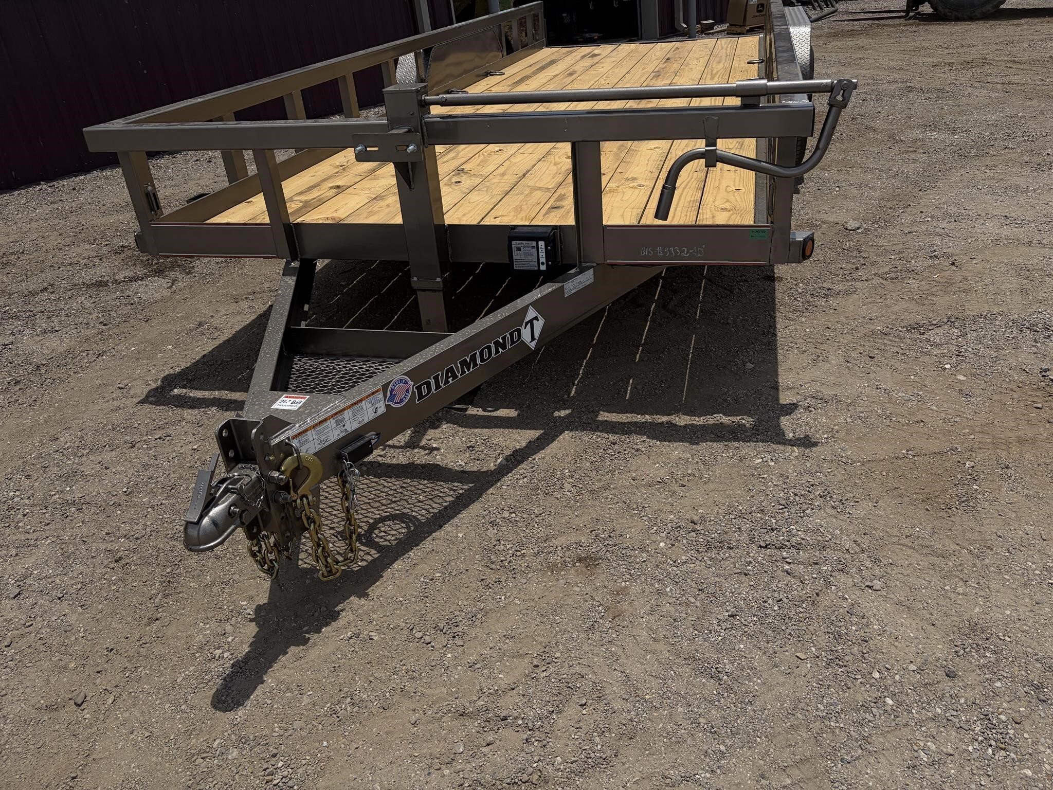 2027 Diamond T 20 Flatbed Trucks/Trailer