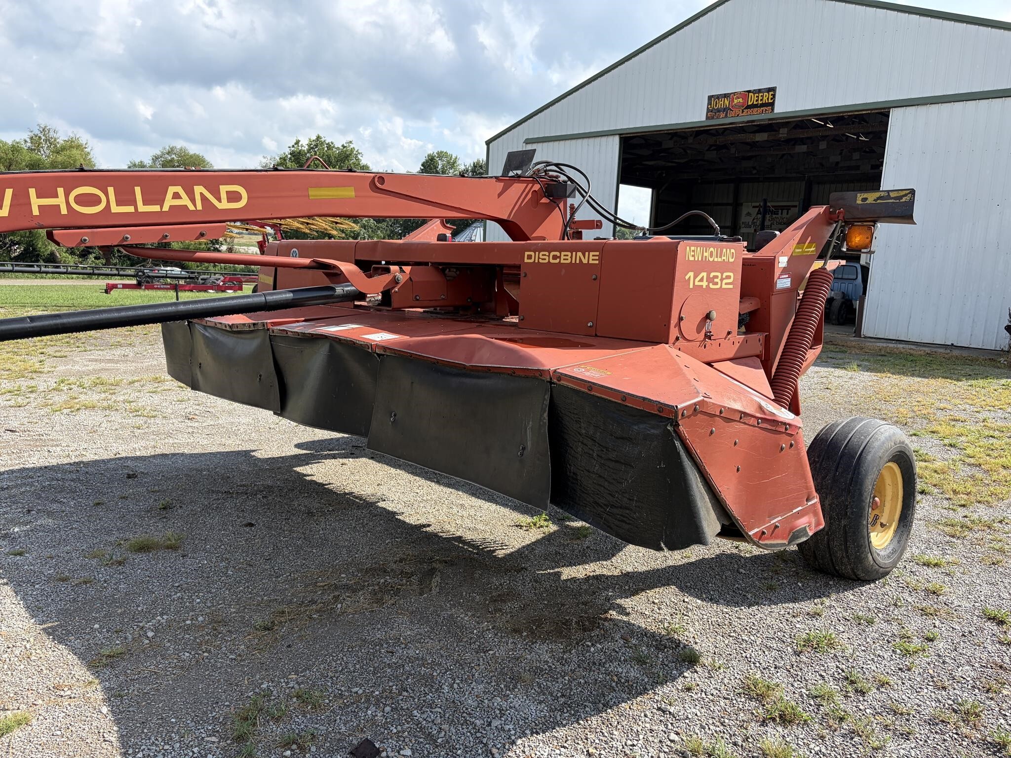 2004 New Holland 1432 Mower Conditioner