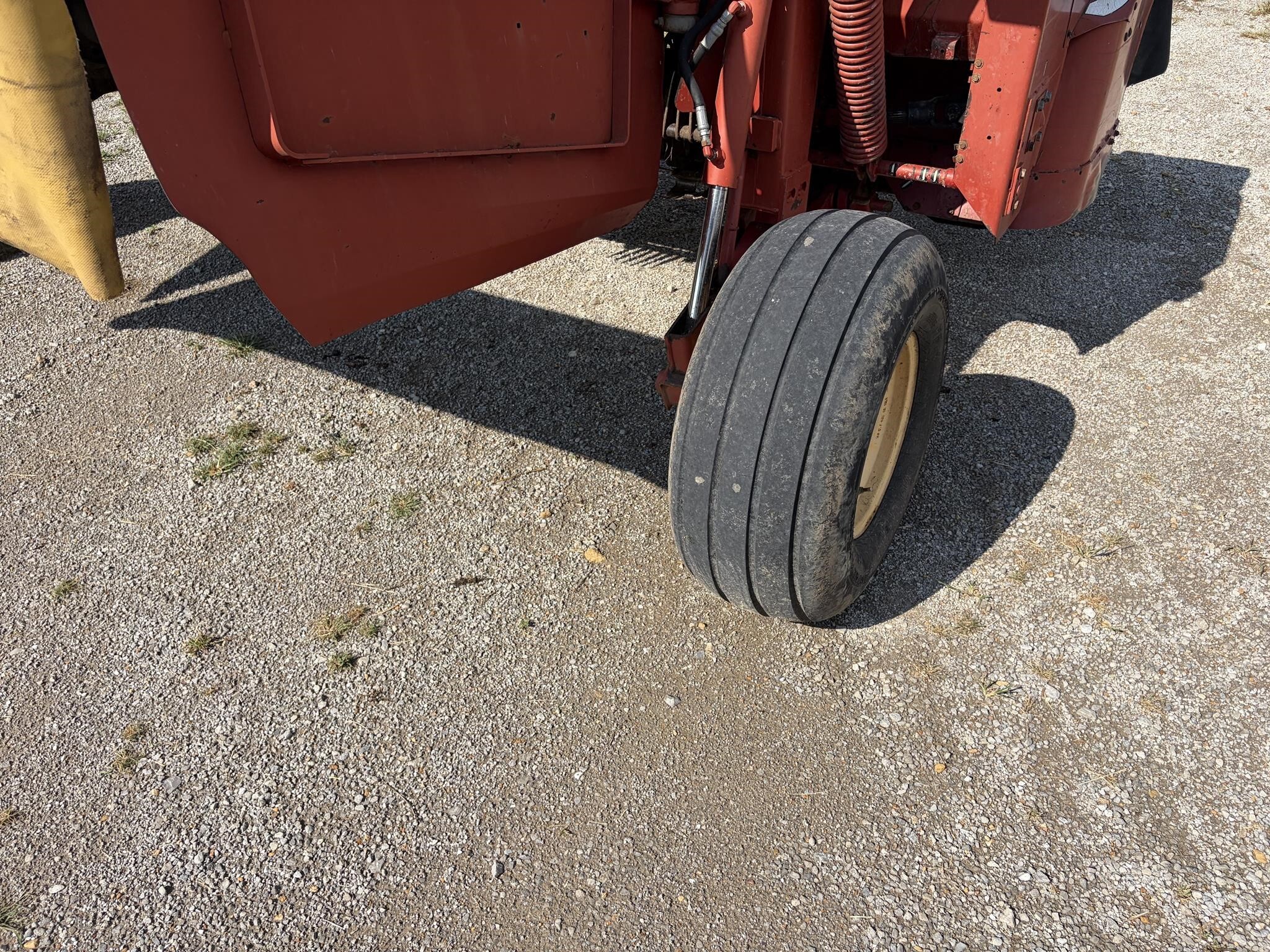 2004 New Holland 1432 Mower Conditioner