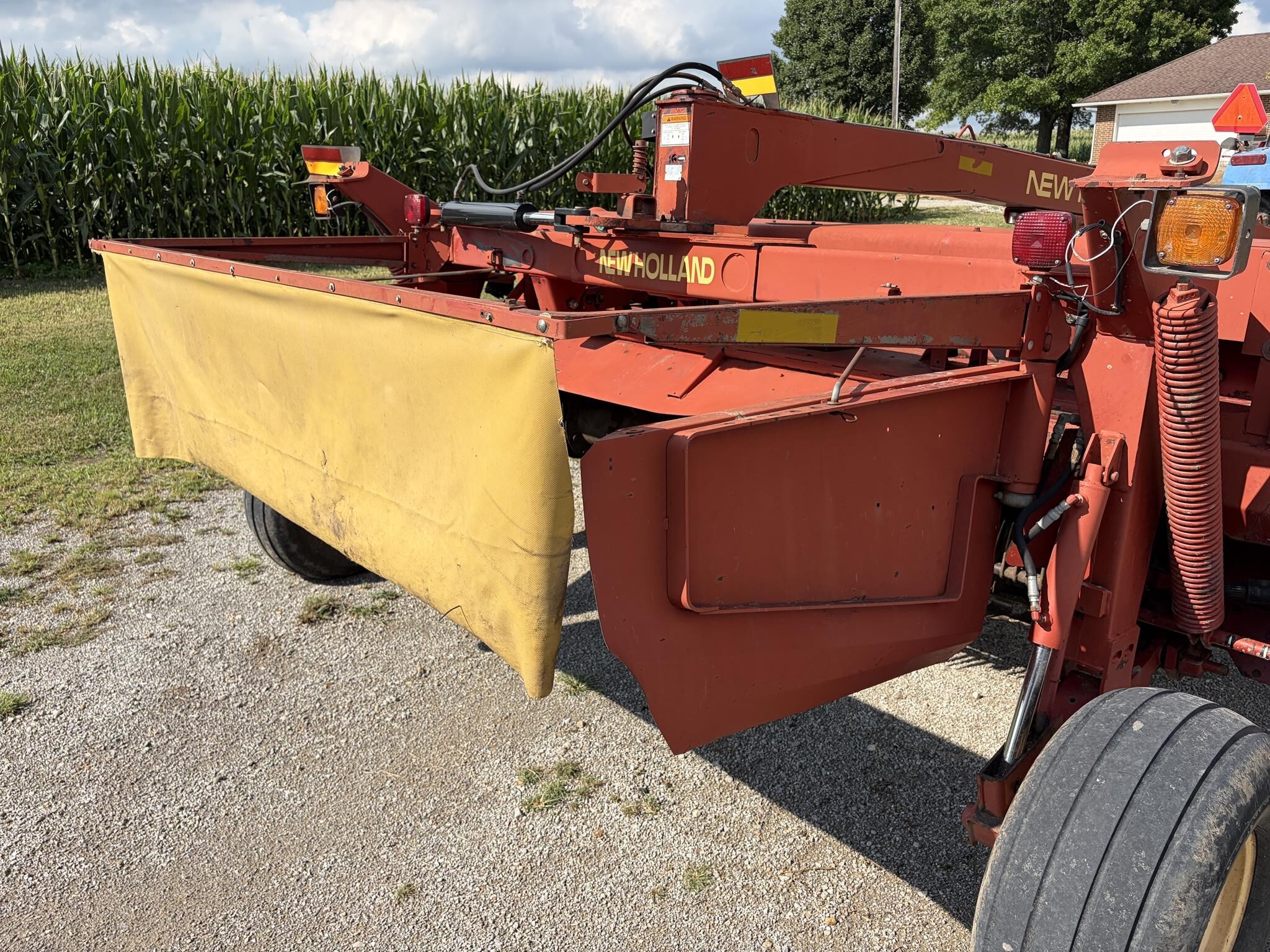 2004 New Holland 1432 Mower Conditioner