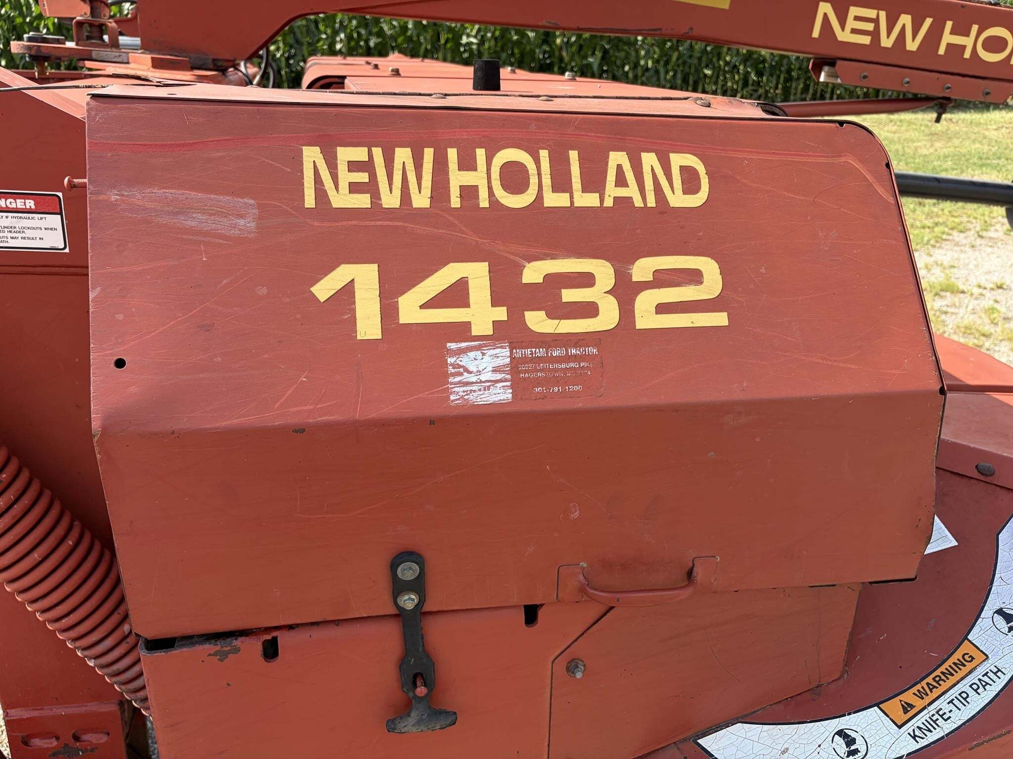 2004 New Holland 1432 Mower Conditioner