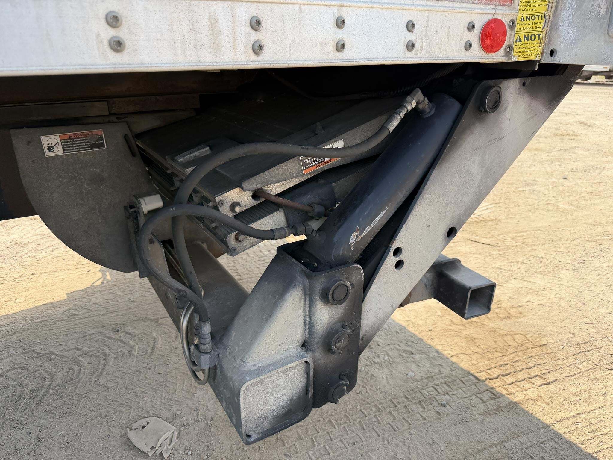 2017 Peterbilt 337 Semi Trucks/Trailer