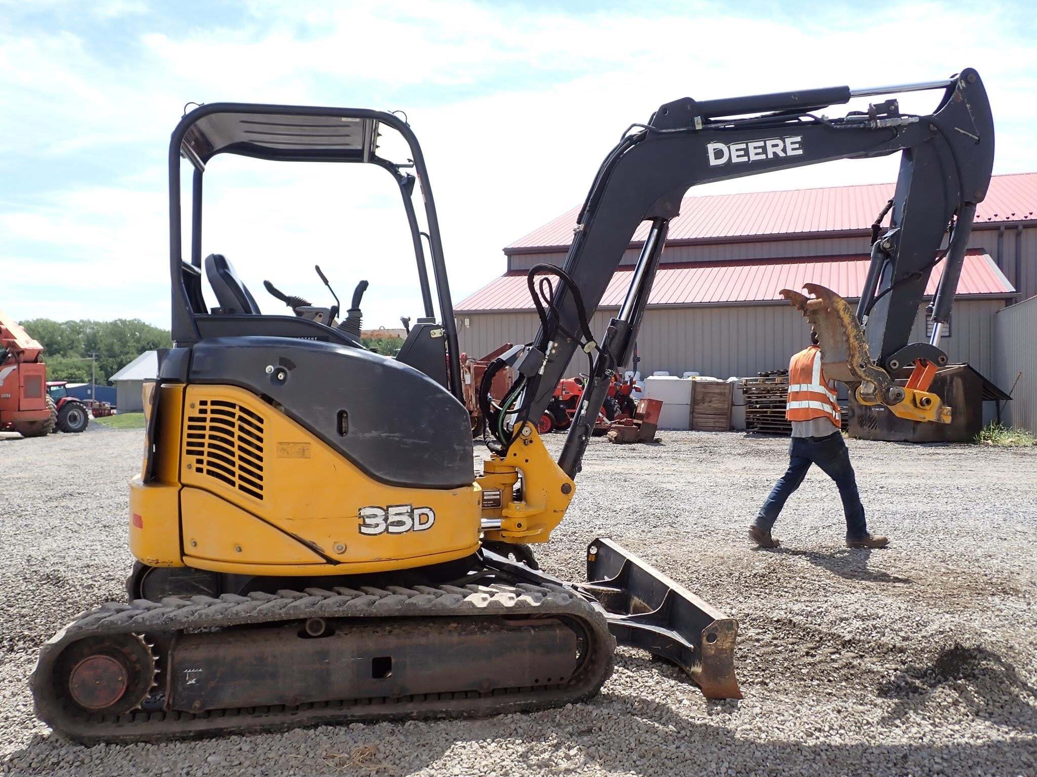 2011 Deere 35D Mini Excavator