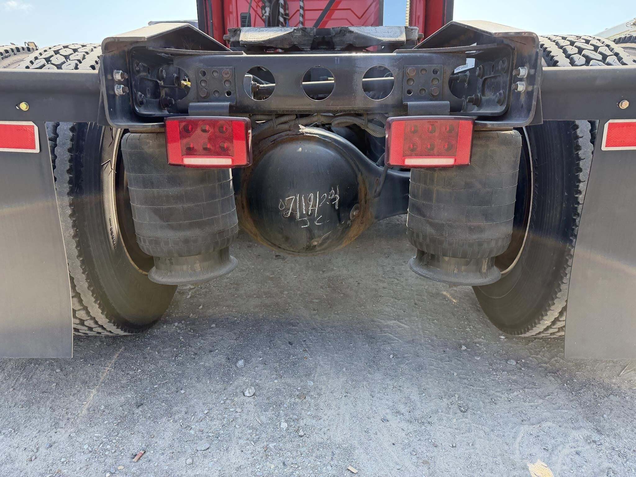 2019 International LT Semi Trucks/Trailer