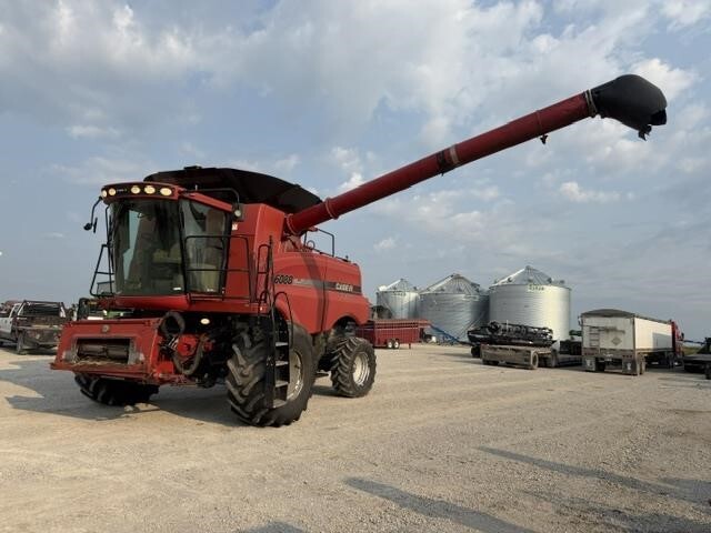 Case IH 6088 Combine