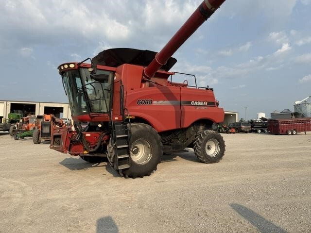  Case IH 6088 Combine