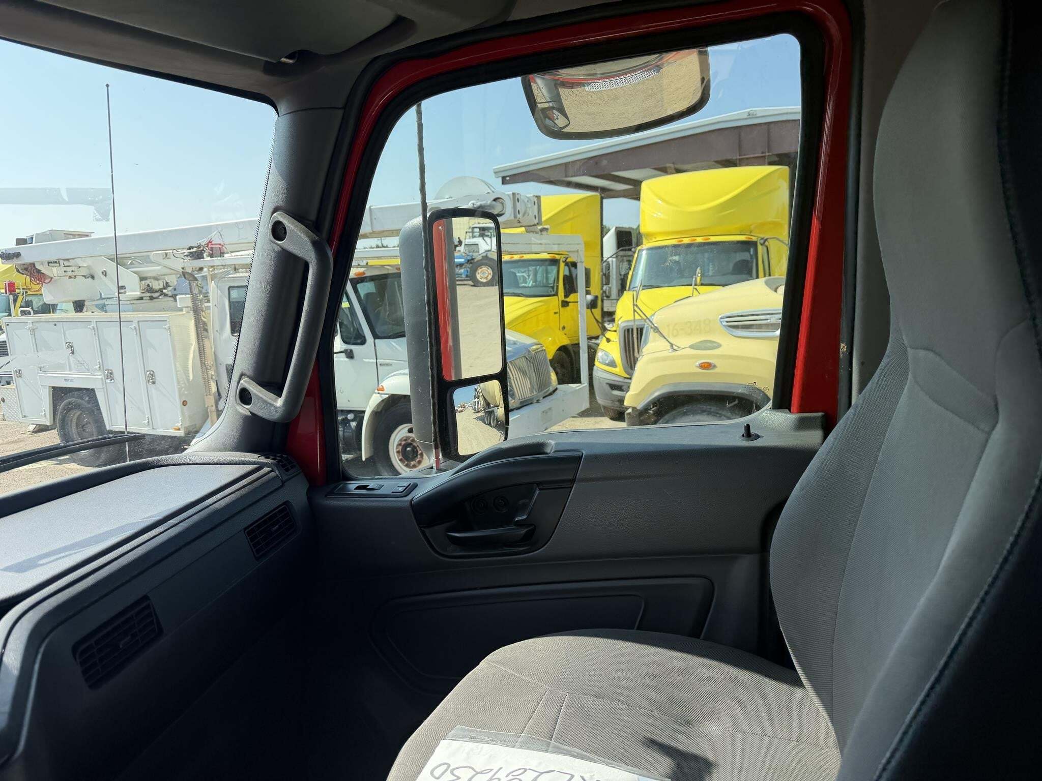 2019 International LT Semi Trucks/Trailer