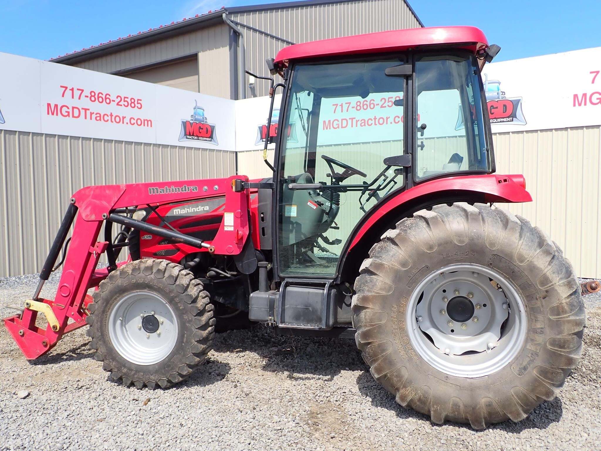 2013 Mahindra 6110 Tractor