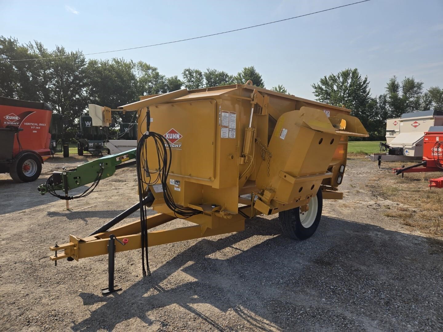 2008 Kuhn Knight 3120 Grinders and Mixer