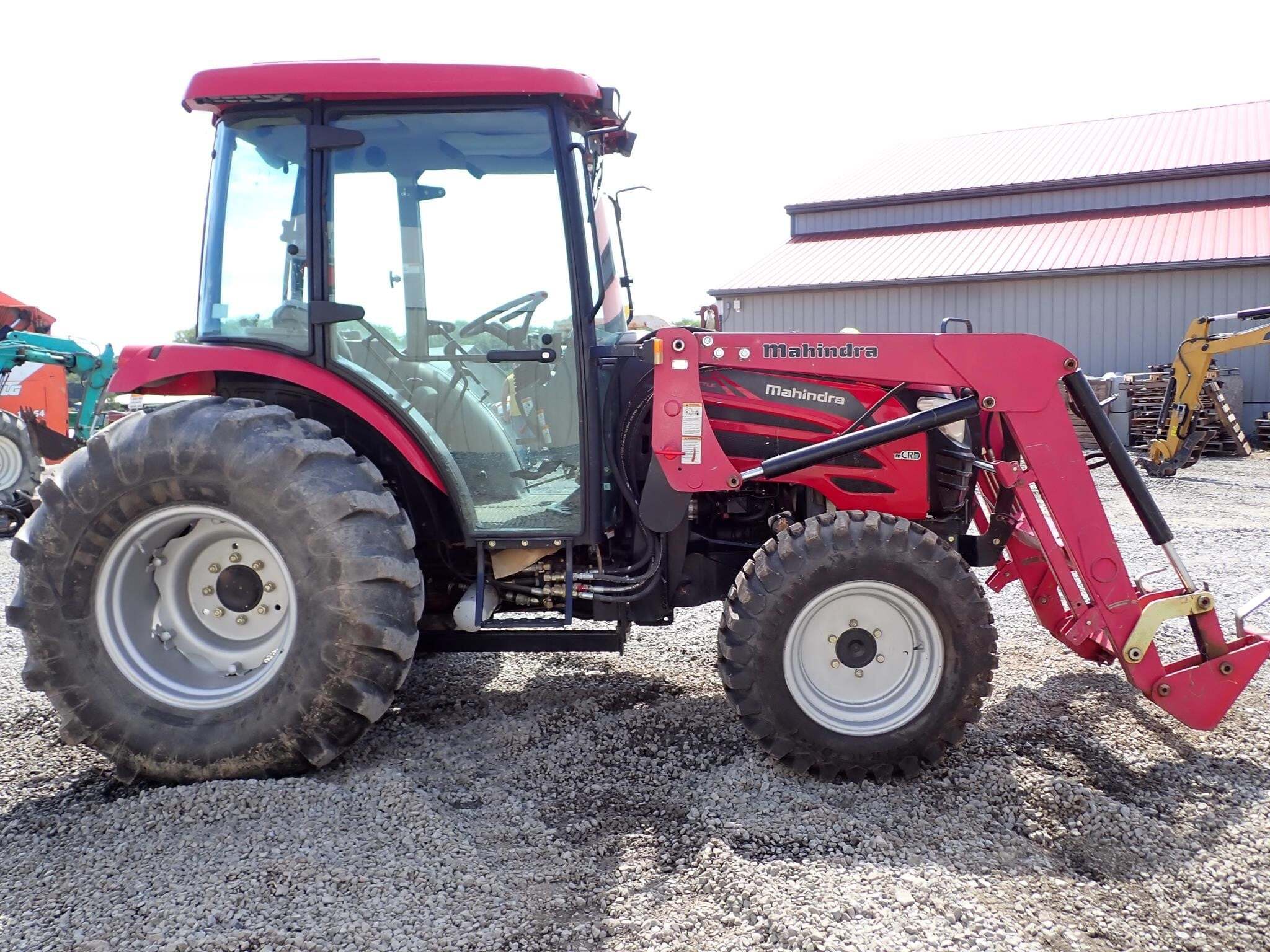 2013 Mahindra 6110 Tractor