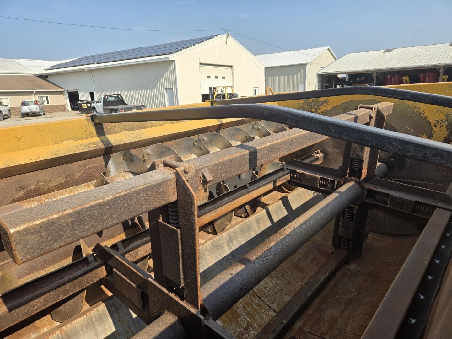 2008 Kuhn Knight 3120 Grinders and Mixer